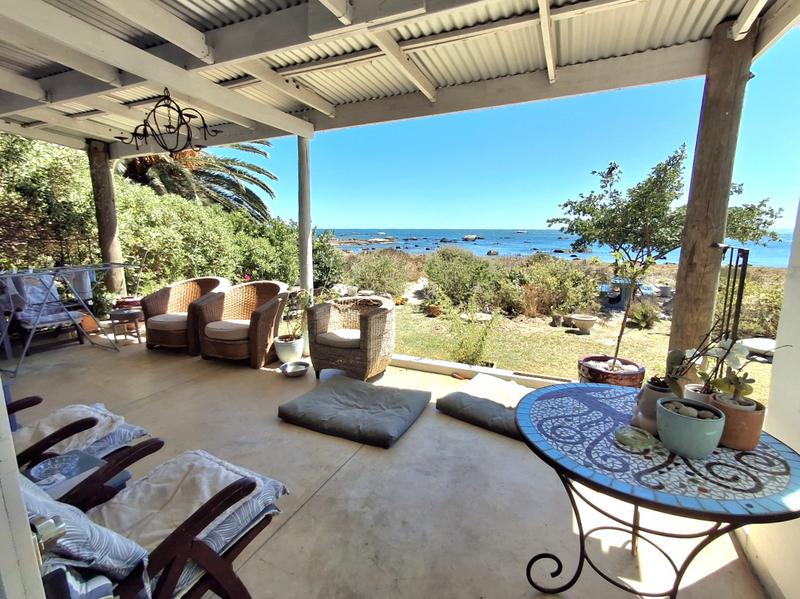 3 Bedroom Property for Sale in Hannasbaai Western Cape